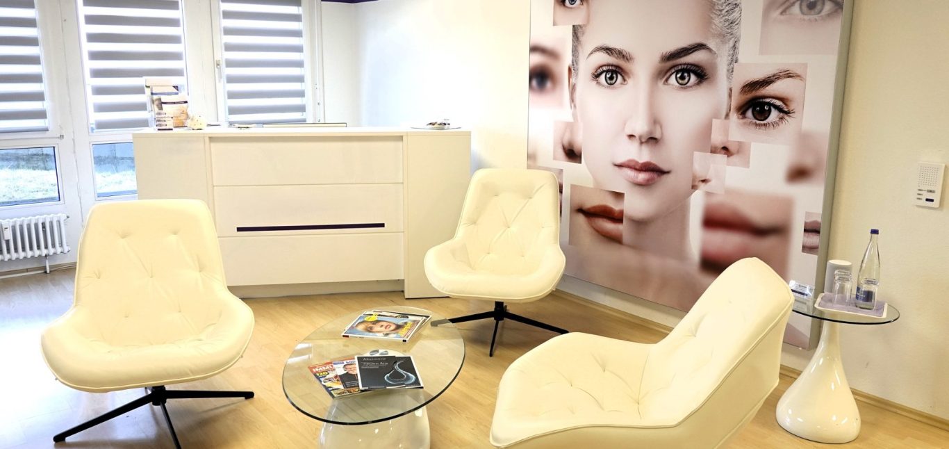  Behandlungsraum für eine Schönheitsbehandlung in Reutlingen